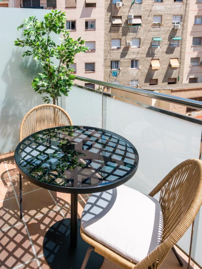 Limehome Barcelona Carrer De Besalu 82 Extérieur photo