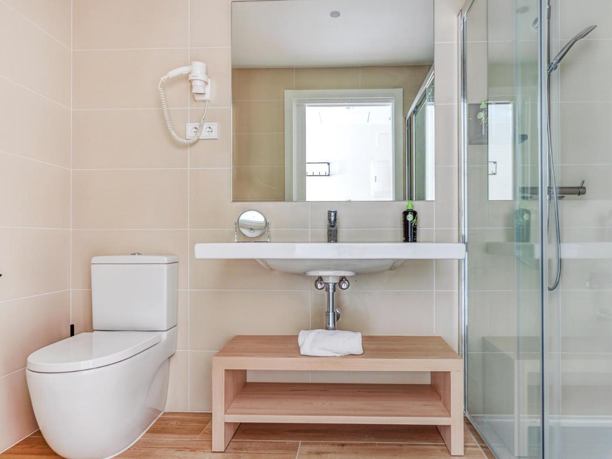 Limehome Barcelona Carrer De Besalu 82 Extérieur photo