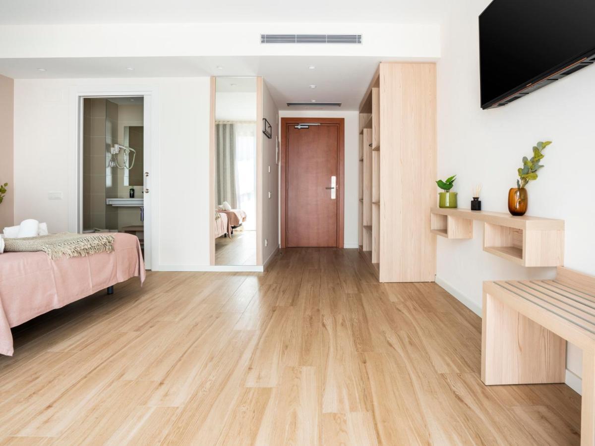 Limehome Barcelona Carrer De Besalu 82 Extérieur photo