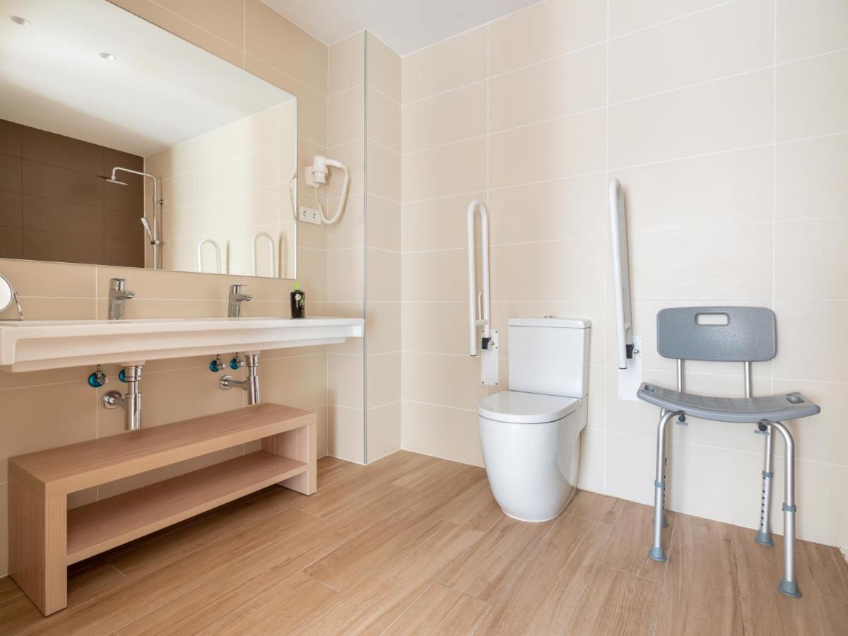 Limehome Barcelona Carrer De Besalu 82 Extérieur photo